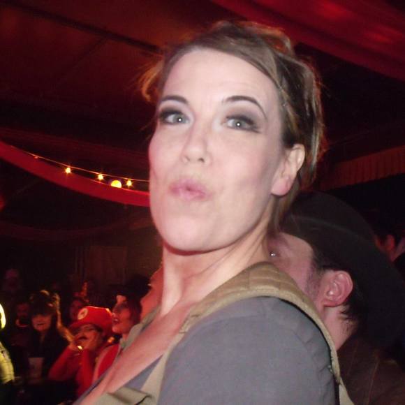 Meet your Posher, Layla - Picture 1 of 1